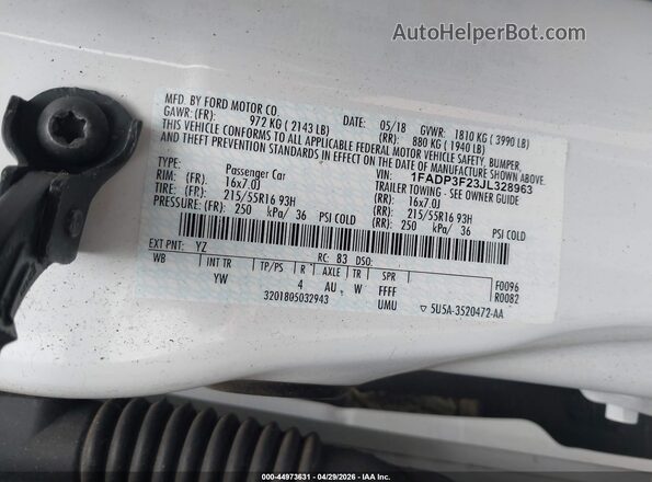 1FADP3F23JL328963 2018 FORD FOCUS White Engine compartment view