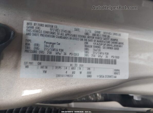 1FADP3F28HL208361 2017 FORD FOCUS Gold Widok komory silnika