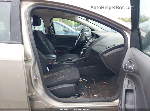 1FADP3F29GL242341 2016 FORD FOCUS Gold Vista interior delantera