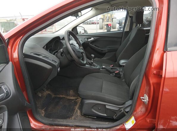 1FADP3FE3JL269908 2018 FORD FOCUS Orange Вид салону спереду