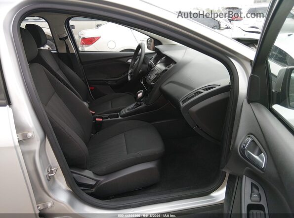 1FADP3FE8JL222650 2018 FORD FOCUS Silver Vista interior delantera