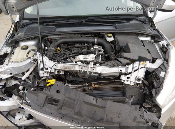 1FADP3FE8JL222650 2018 FORD FOCUS Silver Vista trasera