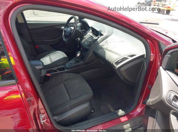 1FADP3FEXHL332920 2017 FORD FOCUS Red Вид салону спереду