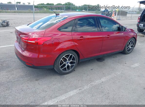1FADP3FEXHL332920 2017 FORD FOCUS Red Задня права чверть