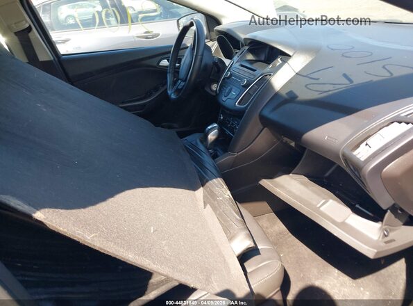 1FADP3K20GL250284 2016 FORD FOCUS Blue 
