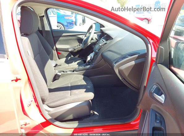 1FADP3K22GL281794 2016 FORD FOCUS Red Widok wnętrza z przodu