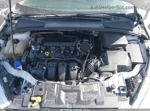 1FADP3K23GL205310 2016 FORD FOCUS White უკანა ხედი