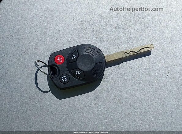 1FADP3K24HL217015 2017 FORD FOCUS Белый Вид панели приборов