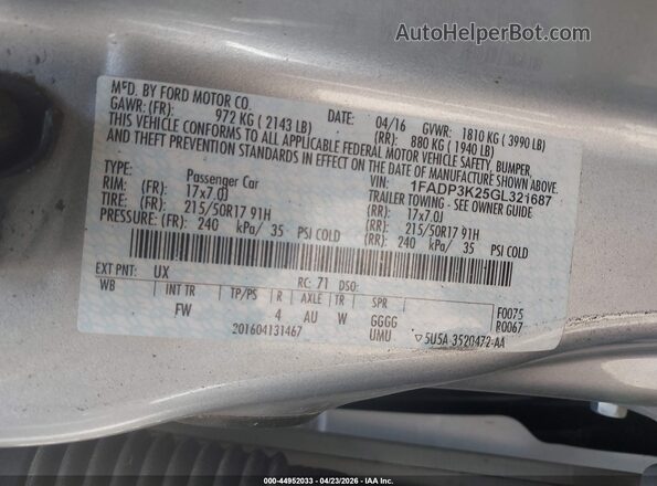 1FADP3K25GL321687 2016 FORD FOCUS Silver Vista del compartimento del motor