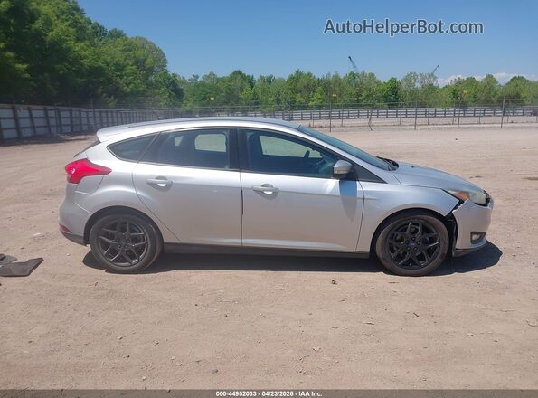 1FADP3K25GL321687 2016 FORD FOCUS Silver Vista interior trasera