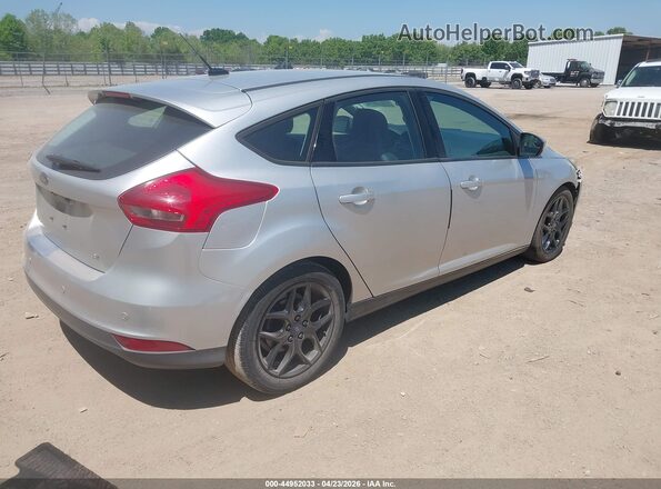1FADP3K25GL321687 2016 FORD FOCUS Silver Trasero derecho