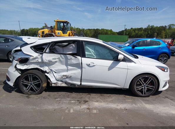 1FADP3L92JL307667 2018 FORD FOCUS ST White უკანა სალონის ხედი