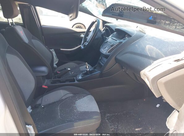 1FADP3L96GL225756 2016 FORD FOCUS ST White Вид салону спереду