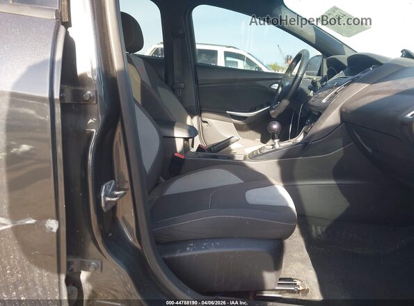 1FADP3L98GL229646 2016 FORD FOCUS ST Gray Вид салону спереду