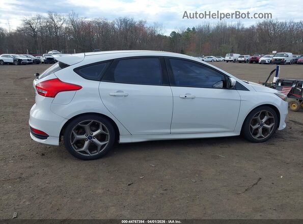 1FADP3L9XGL342661 2016 FORD FOCUS ST White Вид задньої частини салону