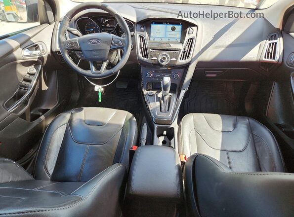 1FADP3N20HL335140 2017 FORD FOCUS Серый Вид панели приборов