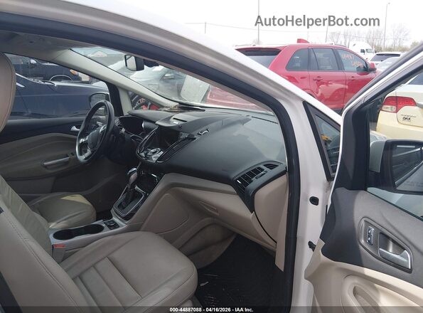 1FADP5CUXGL110626 2016 FORD C-MAX ENERGI White Front interior view