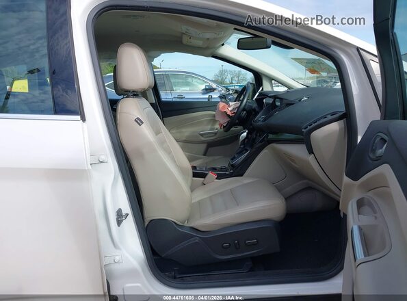 1FADP5FU8HL101162 2017 FORD C-MAX ENERGI White Widok wnętrza z przodu