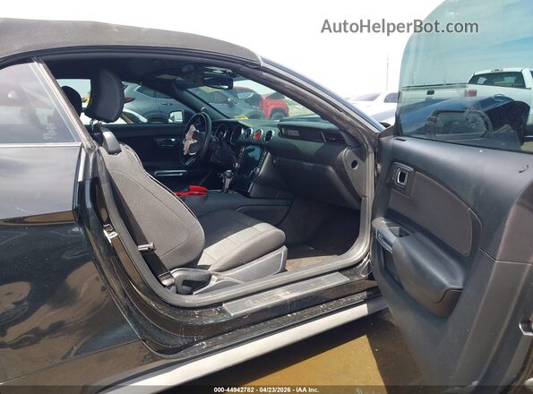 1FATP8EM7G5202825 2016 FORD MUSTANG Black Вид салону спереду