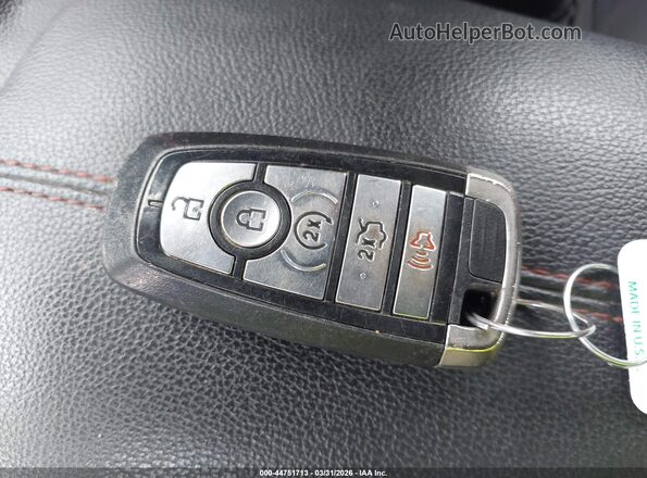 1FATP8FF9L5133310 2020 FORD MUSTANG Черный Вид панели приборов