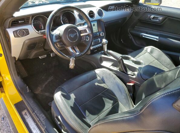 1FATP8UH2G5293152 2016 FORD MUSTANG Yellow Dashboard view