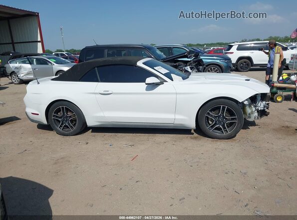 1FATP8UH5J5154978 2018 FORD MUSTANG White 