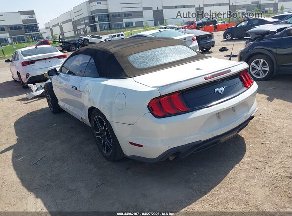 1FATP8UH5J5154978 2018 FORD MUSTANG White 