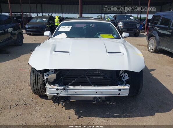 1FATP8UH5J5154978 2018 FORD MUSTANG White 