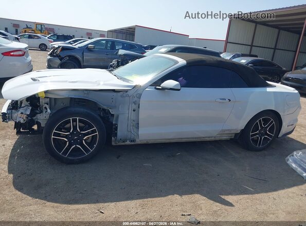 1FATP8UH5J5154978 2018 FORD MUSTANG White 