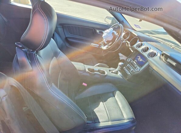 1FATP8UH9M5115833 2021 FORD MUSTANG Black Rear seats view