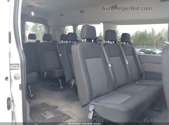 1FBAX2C80PKB15990 2023 FORD PASSENGER White Widok naklejki z numerem VIN
