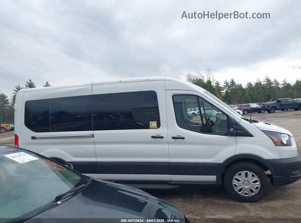 1FBAX2C80PKB15990 2023 FORD PASSENGER White Widok wnętrza 360 stopni