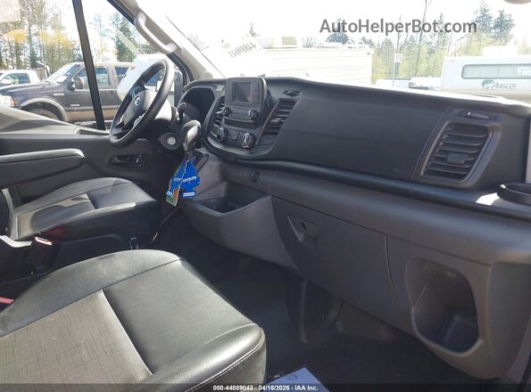 1FBAX2C83PKB87640 2023 FORD PASSENGER White Widok wnętrza z przodu
