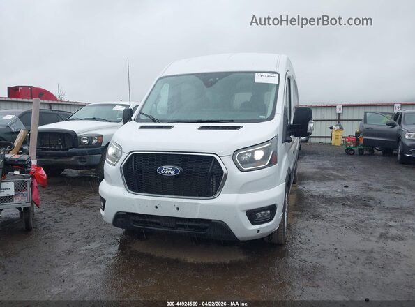 1FBAX2C83TKA07969 2026 FORD PASSENGER White ხელსაწყოთა პანელის ხედი