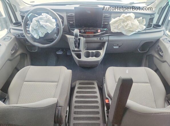 1FBAX2C83TKA19913 2026 FORD TRANSIT White Dashboard view