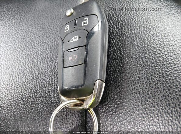 1FBAX2C86PKB96882 2024 FORD PASSENGER White Առջևի վահանակի տեսք