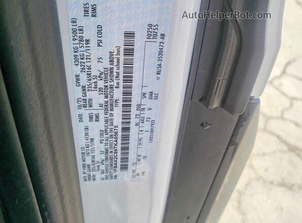 1FBAX2C89TKA05675 2026 FORD TRANSIT White Widok tylnych siedzeń