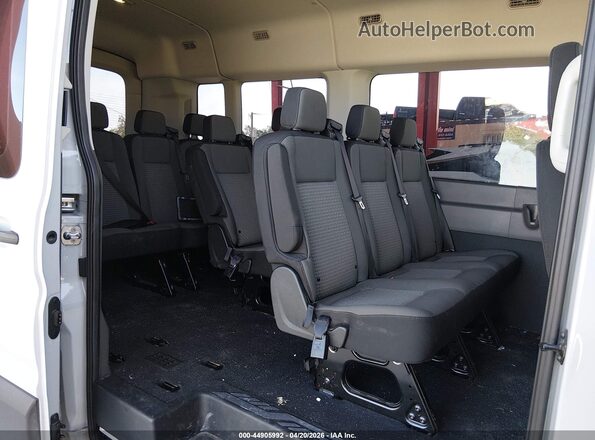 1FBAX2CG4PKB83295 2023 FORD PASSENGER Gray Widok naklejki z numerem VIN