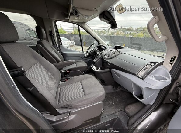 1FBAX2CM5HKA64758 2017 FORD TRANSIT-350 Black წინა სალონის ხედი