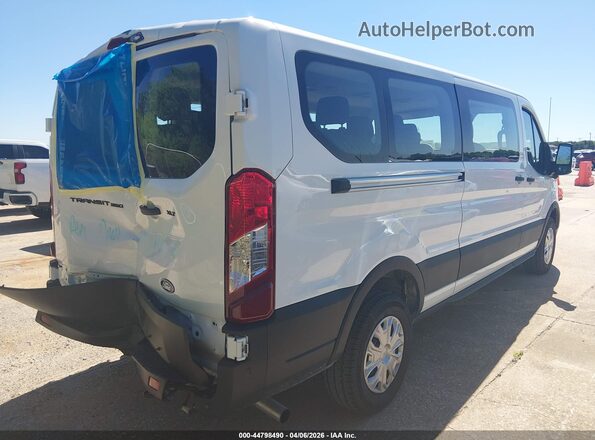 1FBAX2Y82TKA51941 2026 FORD PASSENGER White Հետևի աջ