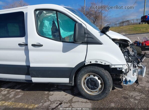 1FBAX2Y85MKA90461 2021 FORD PASSENGER White Widok wnętrza z tyłu