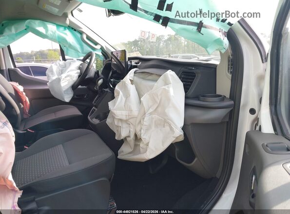 1FBAX2YG0TKA15804 2026 FORD PASSENGER White Vista interior delantera