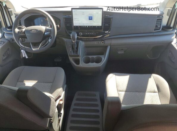 1FBAX2YG3TKA41751 2026 FORD TRANSIT Белый Вид панели приборов
