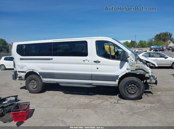 1FBZX2YM2HKB05049 2017 FORD TRANSIT-350 Белый Панорамный вид салона 360°