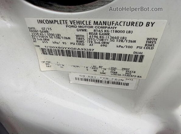 1FD0X5GYXGEA33357 2016 FORD F550 White Rear seats view