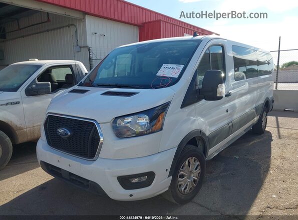 1FDAX2Y87RKA12634 2024 FORD PASSENGER White Առջևի ձախ երեք քառորդ տեսարան