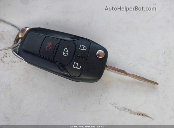 1FDAX2Y87RKA12634 2024 FORD PASSENGER White Առջևի վահանակի տեսք
