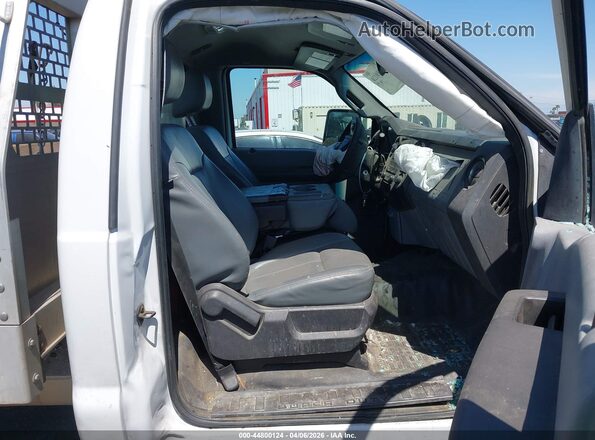 1FDBF2A68GEC32831 2016 FORD F-250 White Սալոնի դիմացի տեսք