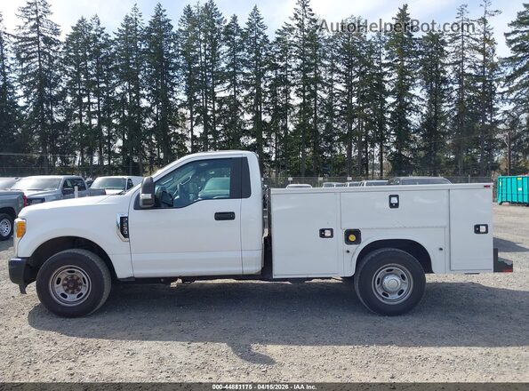 1FDBF2A68HEE07189 2017 FORD F-250 White 
