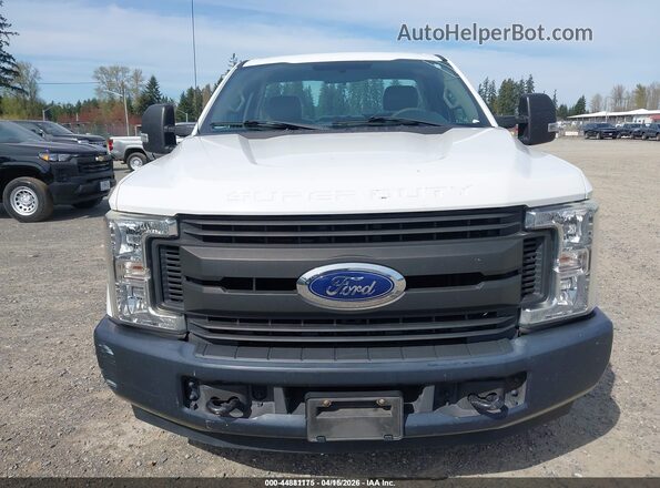 1FDBF2A68HEE07189 2017 FORD F-250 White 